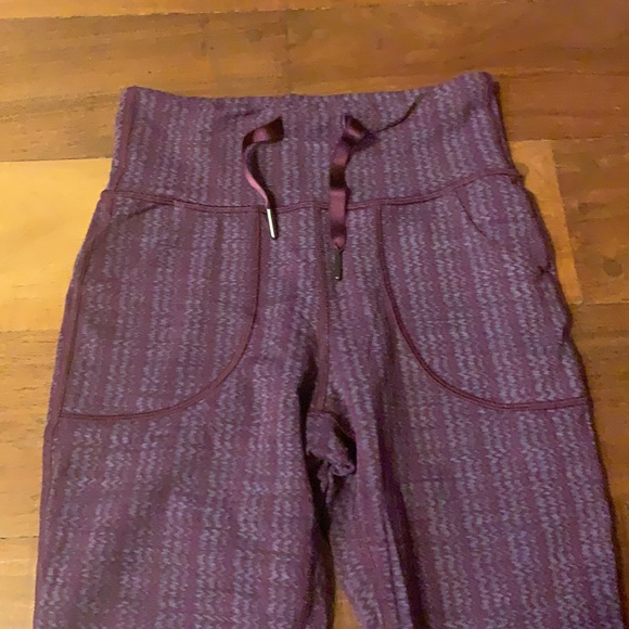 Lululemon pants - Picture 2 of 3